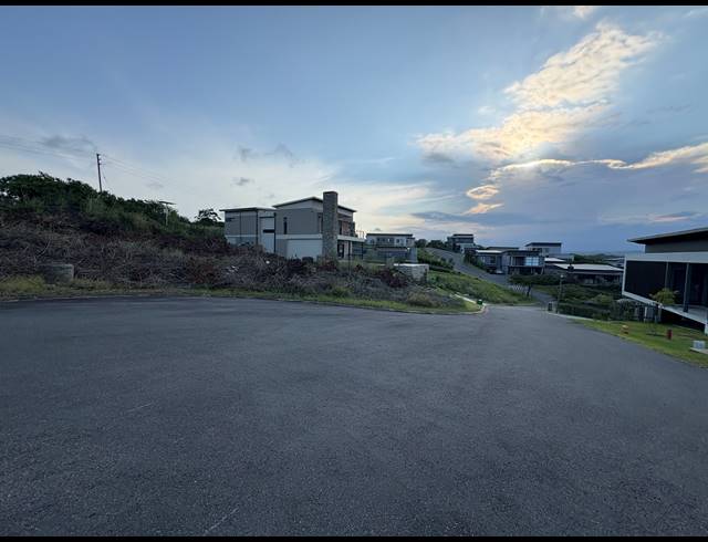 1,121M² VACANT LAND FOR SALE IN PALM LAKES ESTATE